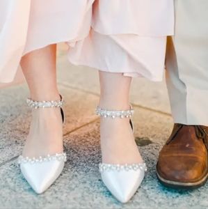 Lulu's white satin heels